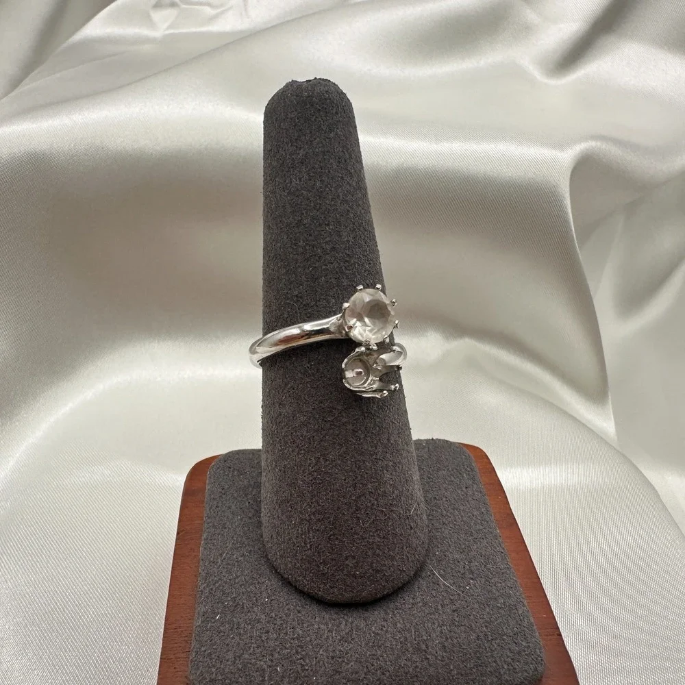 Vintage Y2K Silver Tone Clear Rhinestone Bypass Ring Women's Classic Jewelry 90s